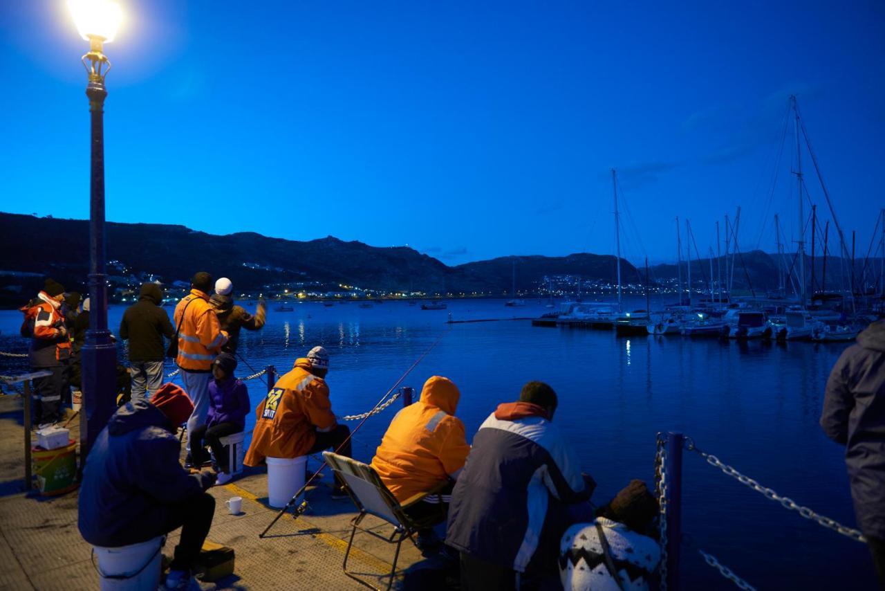 Port Of Call Simonʼs Town Buitenkant foto