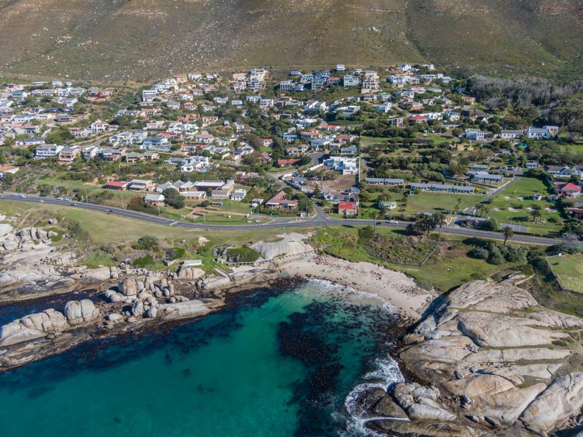 Port Of Call Simonʼs Town Buitenkant foto
